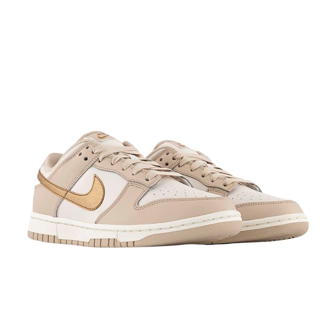 Nike Dunk Nude